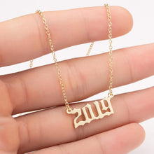 Load image into Gallery viewer, Memorable Year Chain Necklace