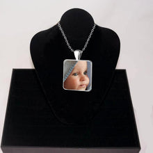 Load image into Gallery viewer, Custom Photo Square Pendant Necklace