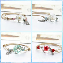 Load image into Gallery viewer, Hand-made Dried Flower Charm Bracelet